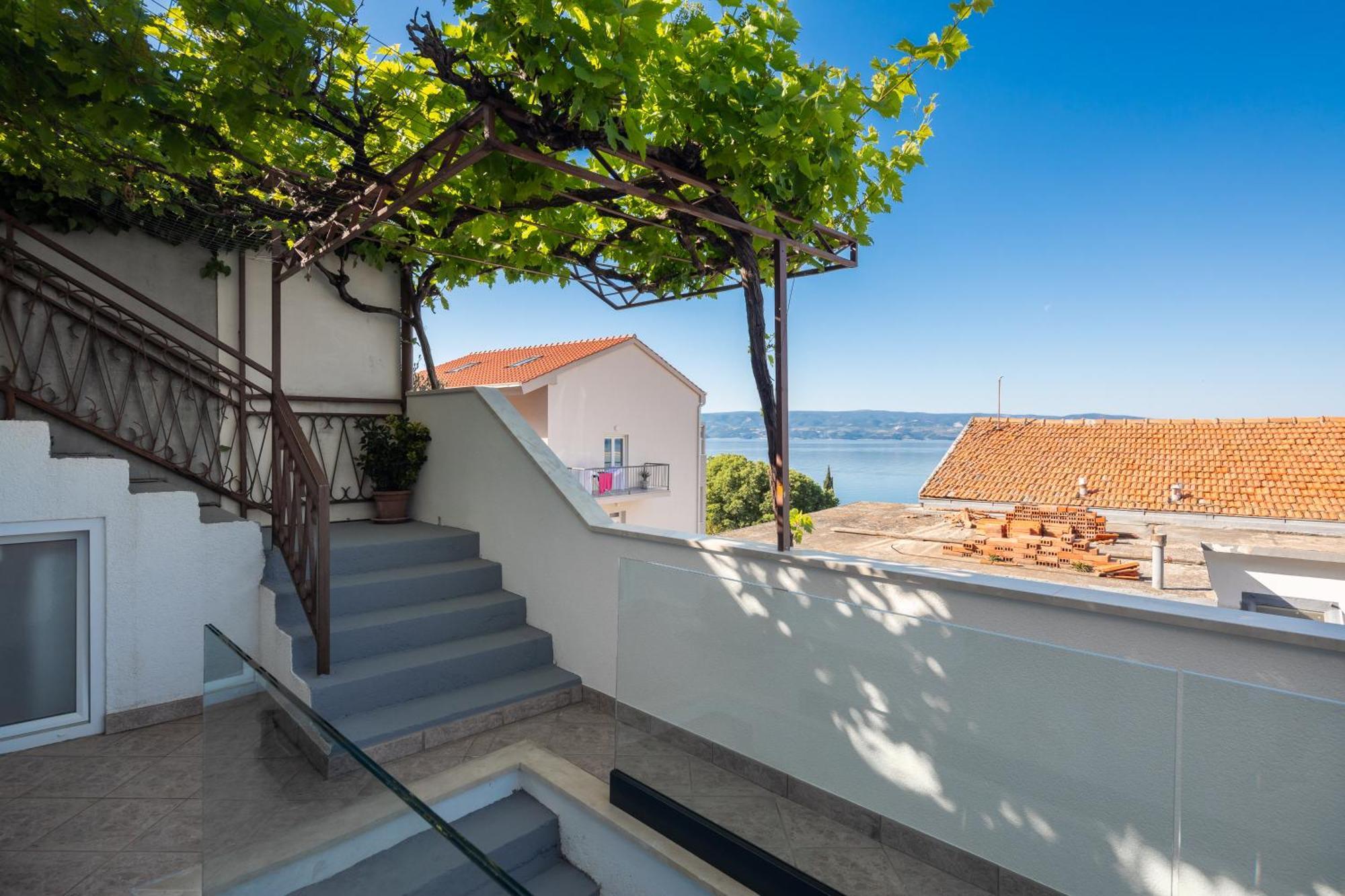 East Side Apartment أوميس المظهر الخارجي الصورة