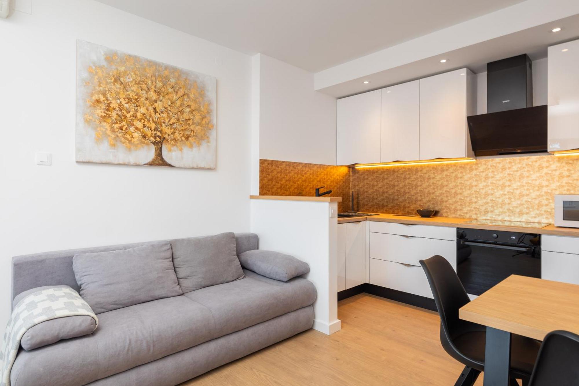East Side Apartment أوميس المظهر الخارجي الصورة