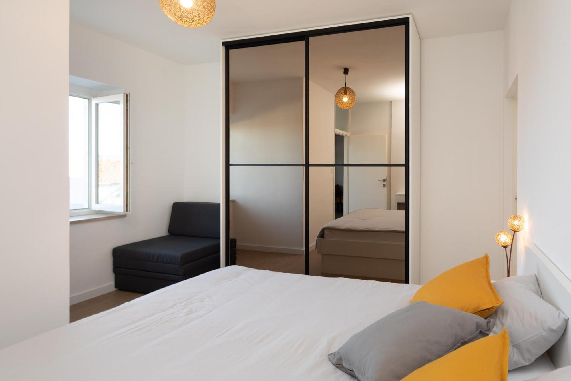 East Side Apartment أوميس المظهر الخارجي الصورة