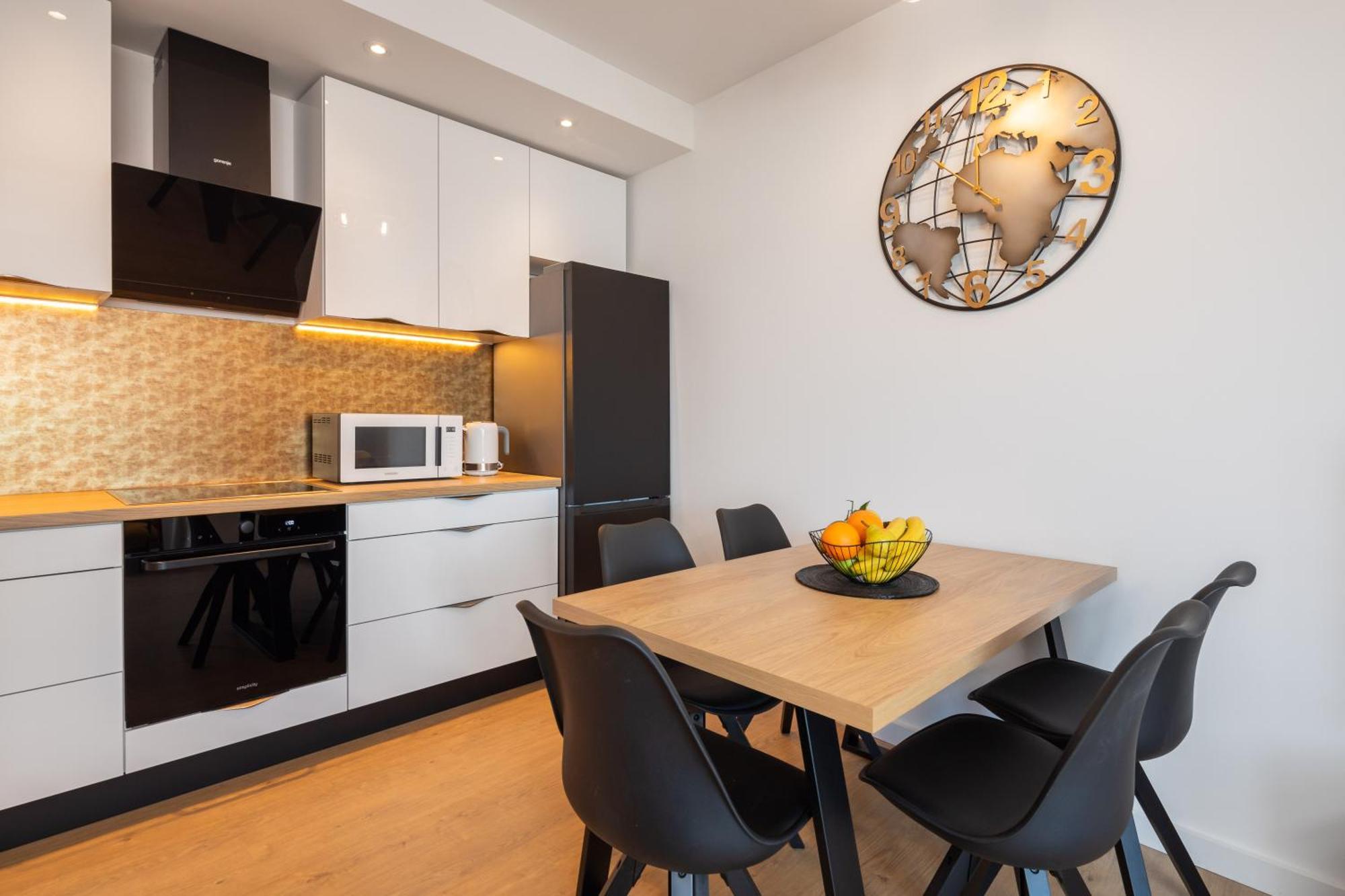 East Side Apartment أوميس المظهر الخارجي الصورة
